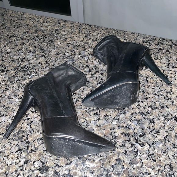 Giuseppe Zanotti leather ankle boots. Gently used. Size 7 fits like 6 - Picture 6 of 8